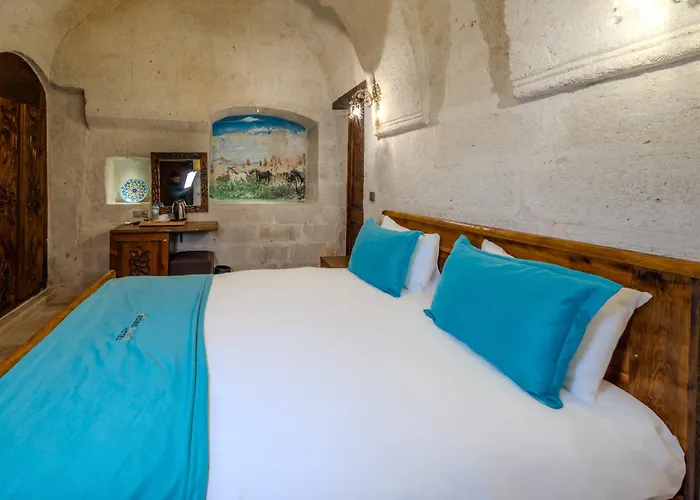 Angel Cappadocia Cave ギョレメ