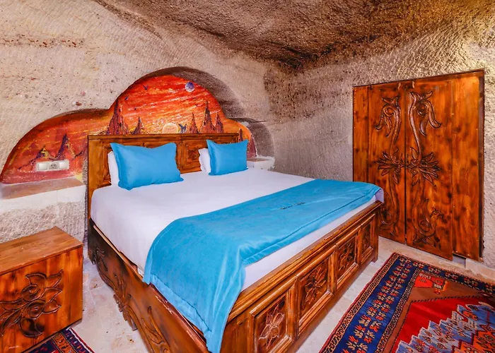 Angel Cappadocia Cave ギョレメ